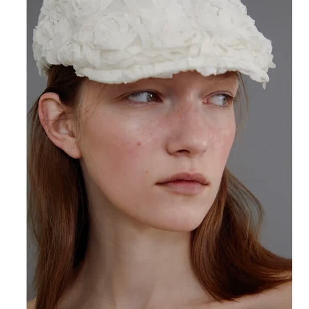 어썸니즈 클래식 헌팅 캡 로즈 크림