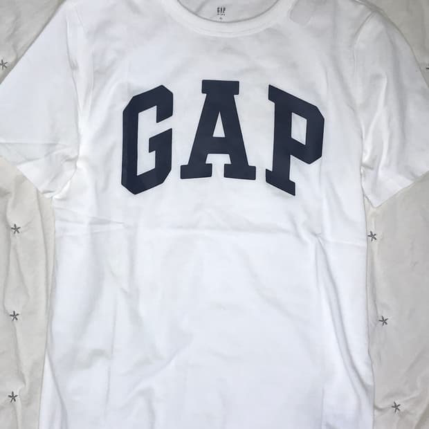 새상품! GAP 갭 빅로고 화이트 반팔티