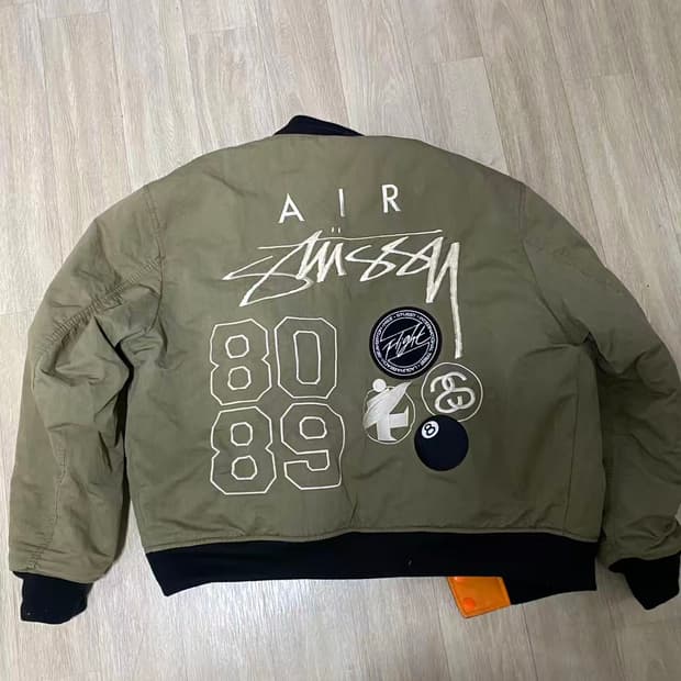 Xl 나이키 스투시 리버리블 자케 카키