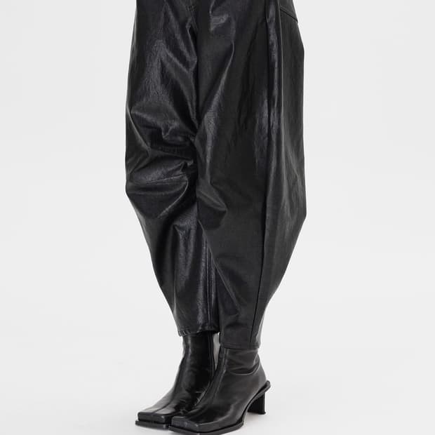 르쥬 가죽 팬츠