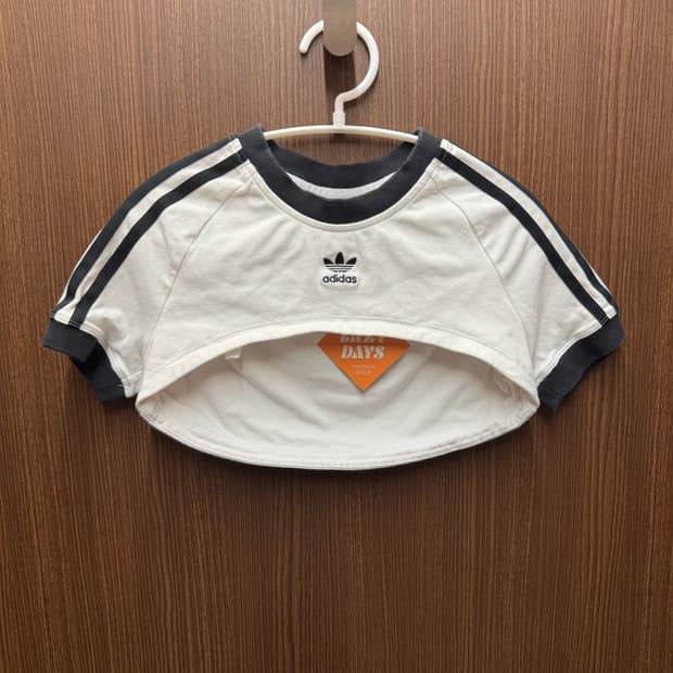 아디다스 크롭 티셔츠 