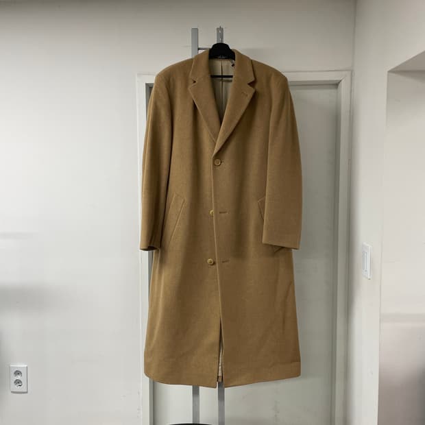 휴고보스 베이지 코트 40L