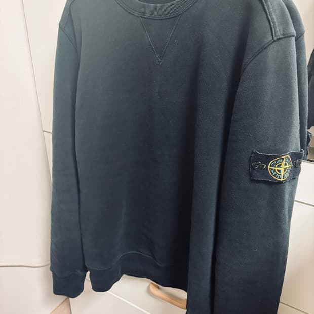 스톤아일랜드 맨투맨 팔아요 M