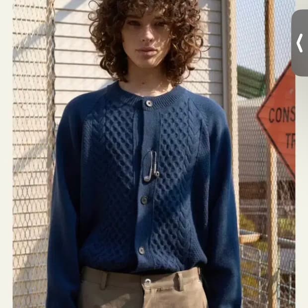 웨이비니스 더블 텍스쳐 라운드넥 가디건 오션 인디고