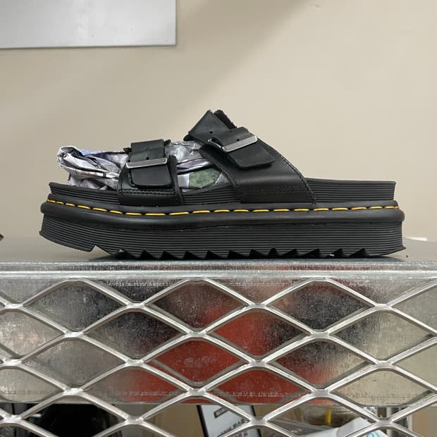 닥터마틴 마일즈 샌들 블랙 uk8 (gr-4448)