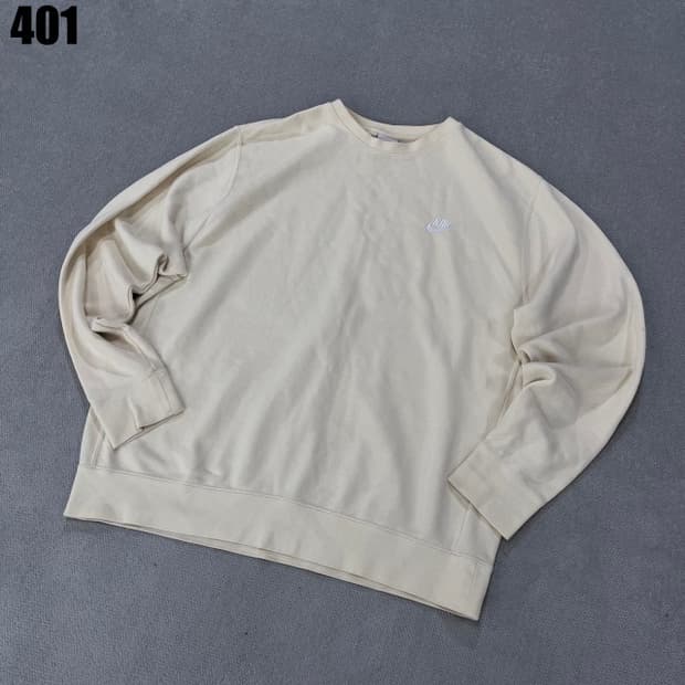 나이키 스우시 맨투맨 