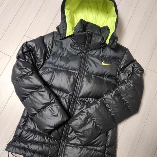 나이키 우먼스 덕다운 패딩 자켓 사이즈L

여러 중고사이트에도 같이 판매