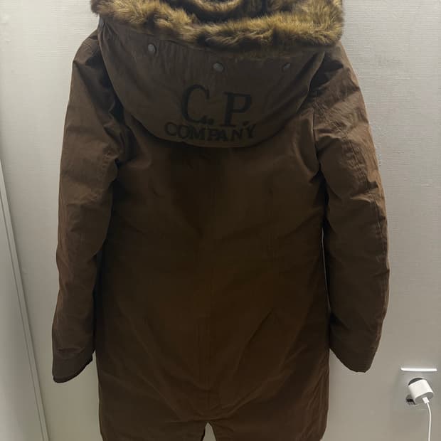 CP COMPANY 야상 구스 패딩 S_ 여성