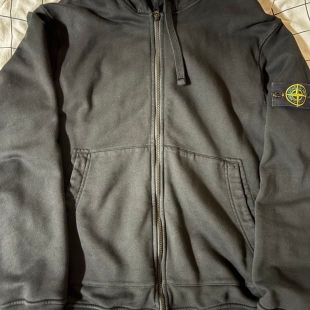 (XL,새상품,정품 인증)25FW 스톤아일랜드 후드집업