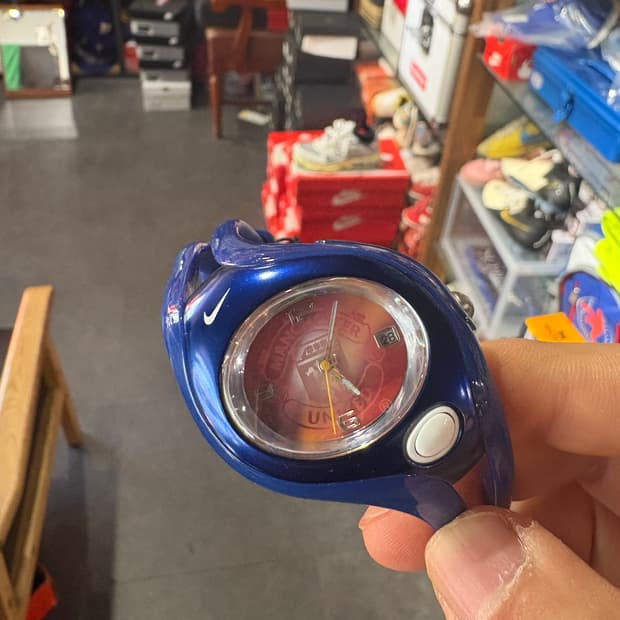 나이키 트라이엑스 맨유 시계