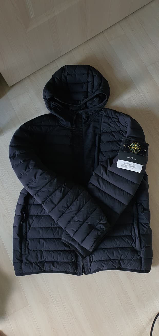 스톤아일랜드 20ss 룸우븐 경량패딩 xl