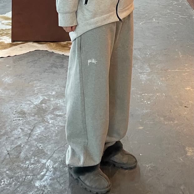 스투시 스탁 로고 그레이 스웨트 팬츠 H1949