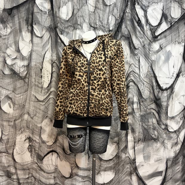 00's Onegyaru Leopard hoodie zip up