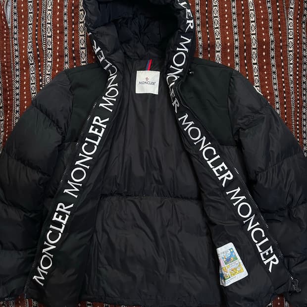 몽클레어 패딩 블랙 S