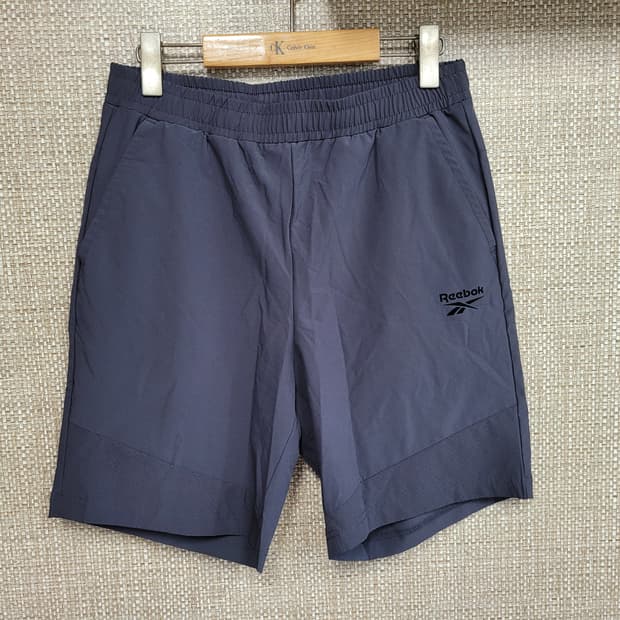 M사이즈 리복 반바지