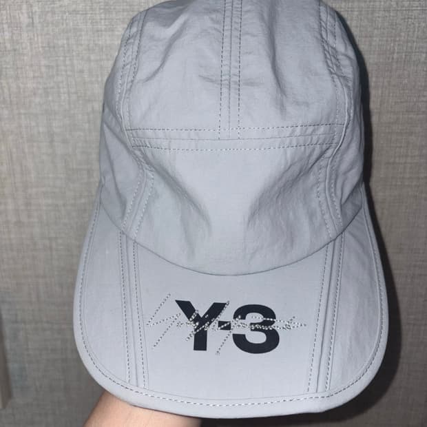 y3 컷아웃 캠프캡