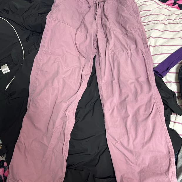 Brownbreath violet cargo pants 