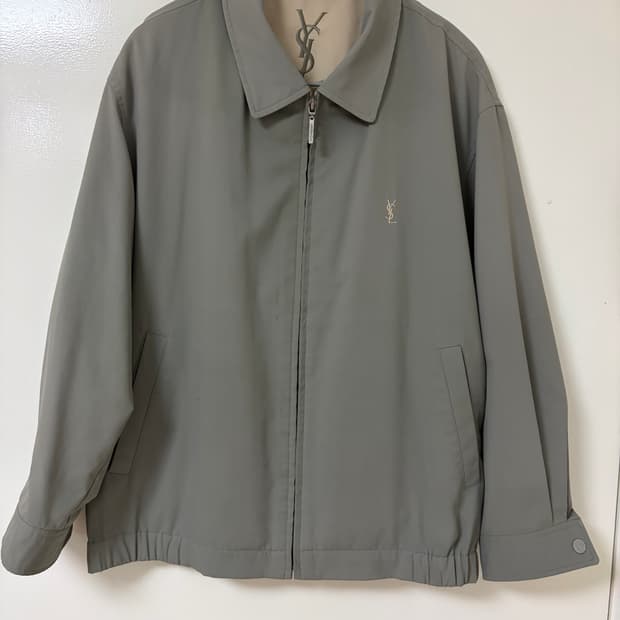 입생로랑 블루종 세이지그린 색상