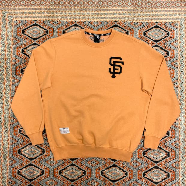 뉴에라 샌프란시스코로고 오렌지 맨투맨 티셔츠 남성105