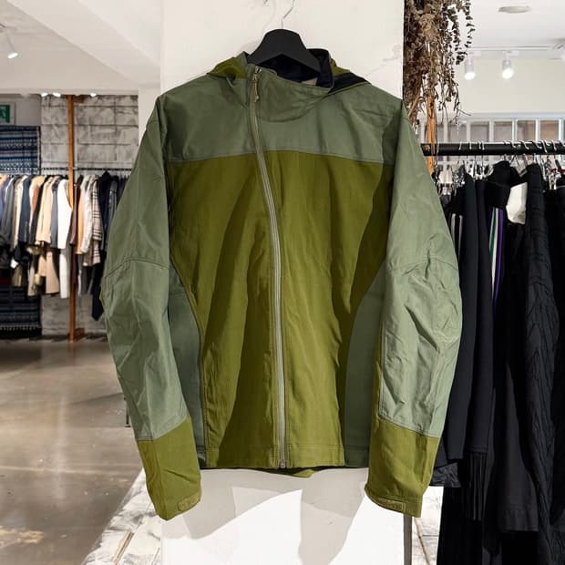 아크테릭스 그린 사이드와인더 콤프 고어텍스 자켓