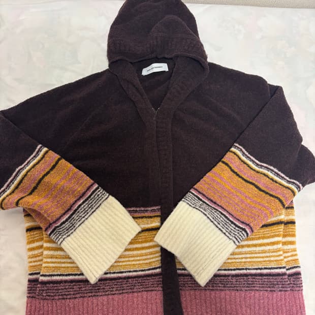 [50] 키코 코스타디노브 케트라 후디 브라운