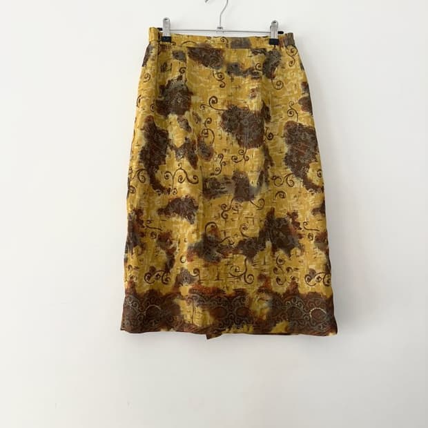 MUSESSO music note motif skirt / yellow