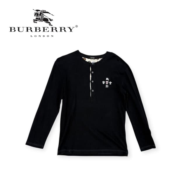 버버리 블랙라벨 헨리넥 롱슬리브 