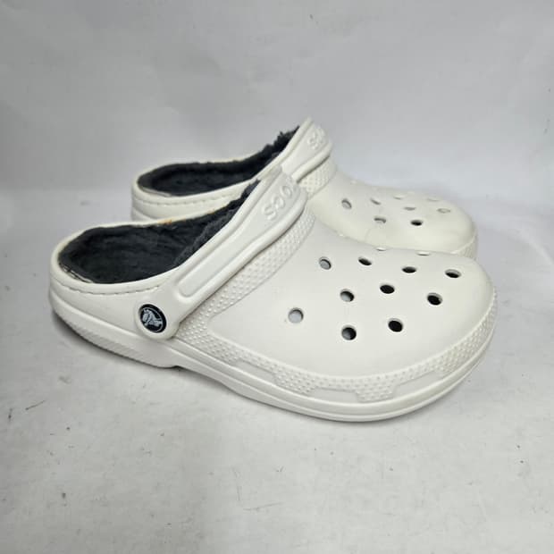 크록스 털 슬리퍼 M5/W7 235mm추천