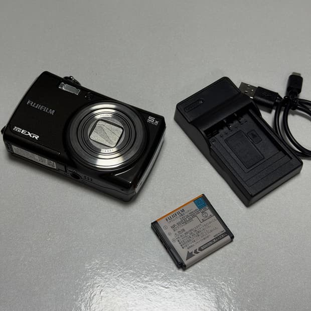 후지필름 파인픽스 f200exr