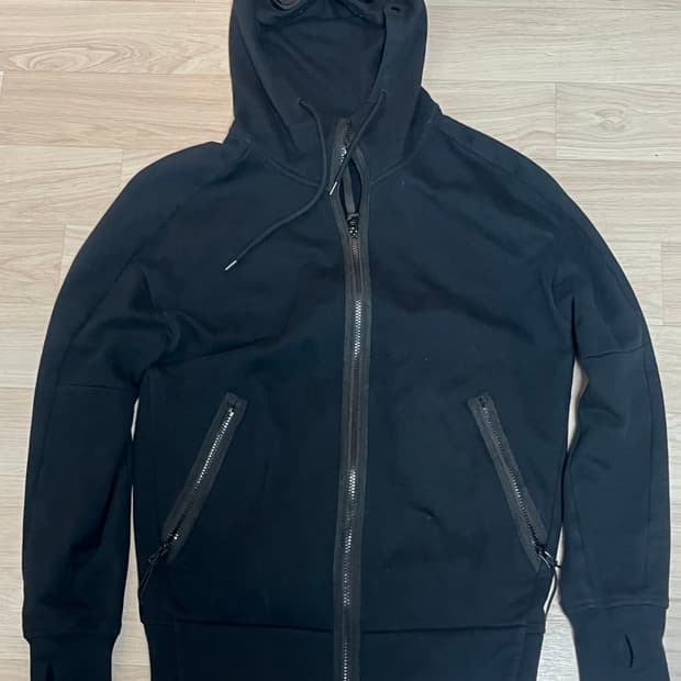 C.P. Company 씨피컴퍼니 후드집업