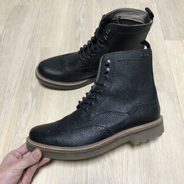 (260) 클락스 Clarks 6인치 몽마르트 라이즈 윙팁 부츠 블랙