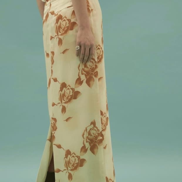 티크 ROSE SILK LONG SKIRT