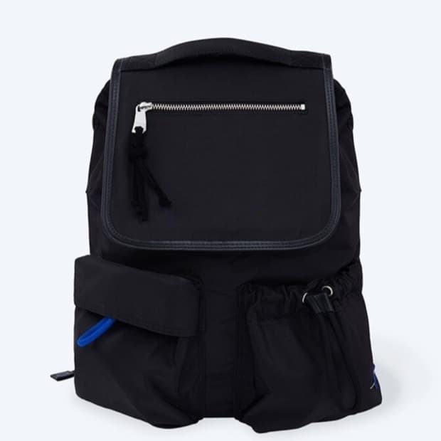 아더에러 conrad backpack