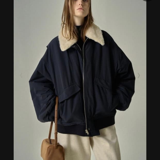 파사드패턴 퍼 카라 패디드 점퍼 m