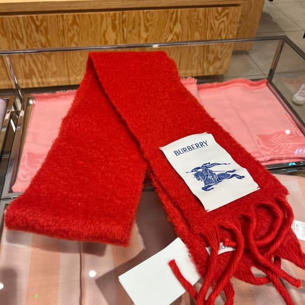 버버리 울 모헤어 혼방 머플러