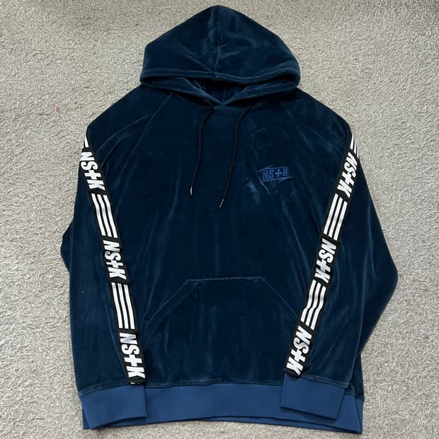 [100] 네스티킥 벨벳 후드집업