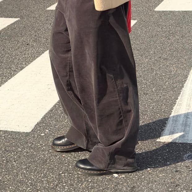 오브헤덴 벨벳 코듀로이 사이드버튼 팬츠