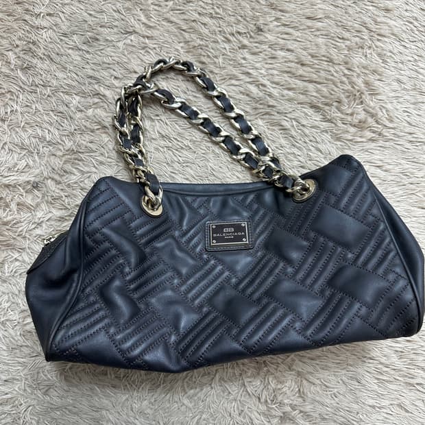 발렌시아가 BB 퀼팅 체인 토트백