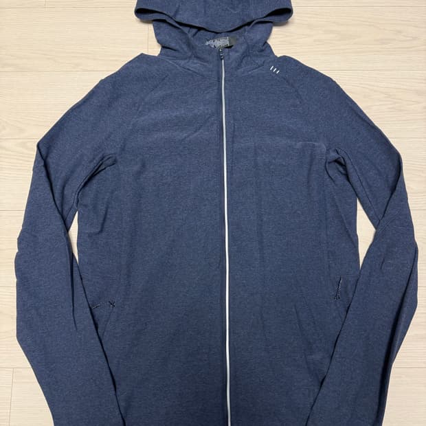 룰루레몬 서지웜후드집업 M사이즈