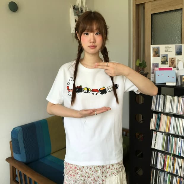 sushi.. graphic tee