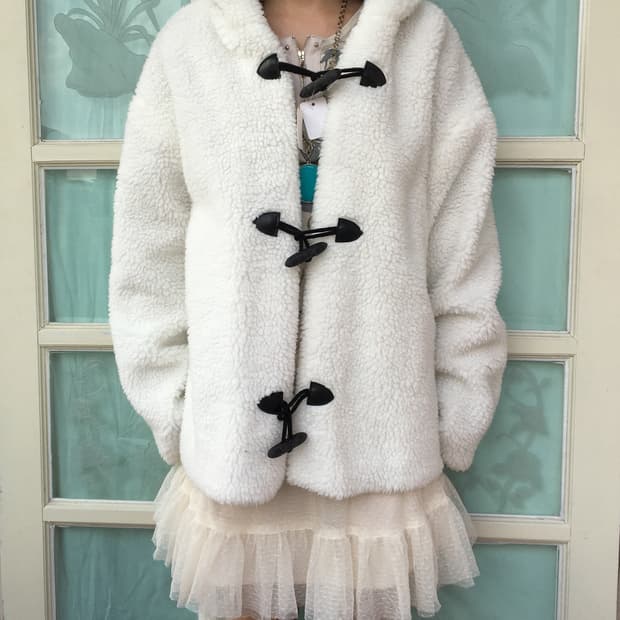 Reversible duffle button jacket