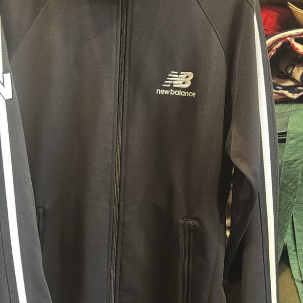 뉴발란스 트랙탑