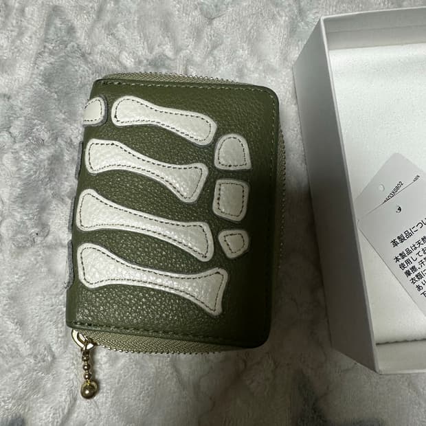 캐피탈 / 떰즈 업 본 핸드 집 미니 월렛 / 올리브