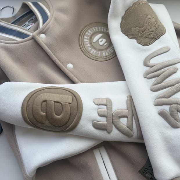 베이프 에이프 AAPE 플리스 바시티 자켓 봄버 베이지 S