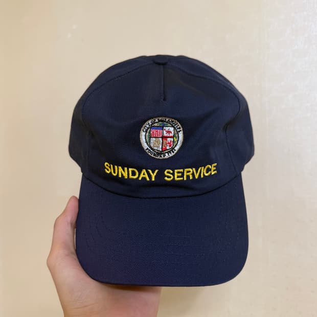 칸예 선데이 서비스 캡