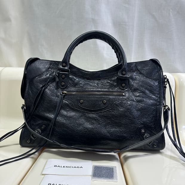 [A+ 정품] 발렌시아가 시티 모터백 미디움 블랙