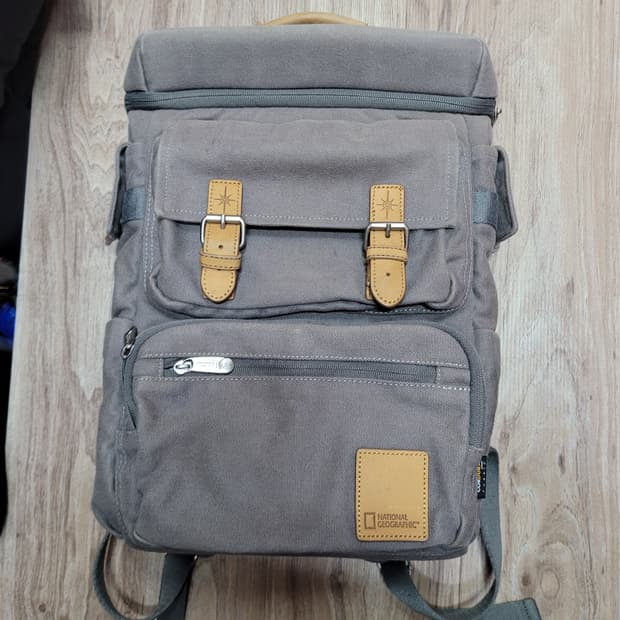 내셔널지오그래픽 백팩 그레이