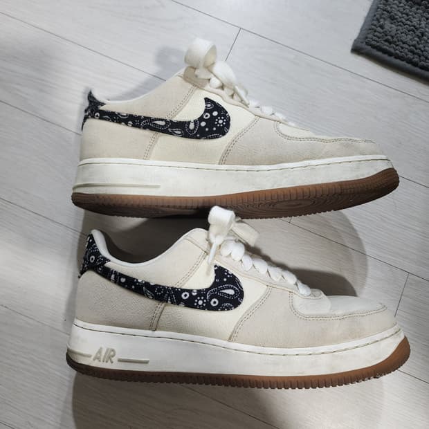 Nike 나이키 에어포스1 페이즐리 270