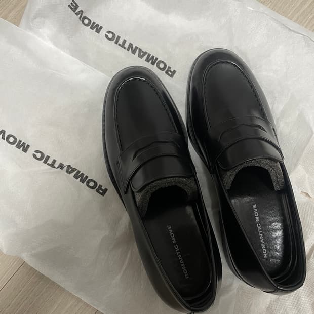 로맨틱무브 굿대디로퍼 250 사이즈 새상품