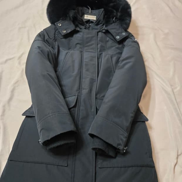 무스너클 블랙 롱패딩 xs